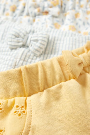 Bebeluși - Multipack 3 perechi - floricele - pantaloni scurți bebeluși - galben