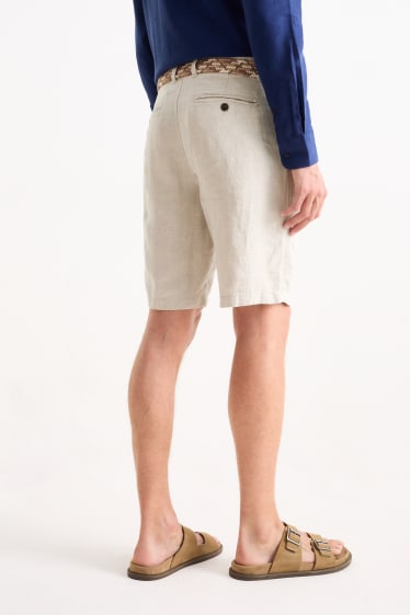 Hombre - Shorts de lino con cinturón - beis