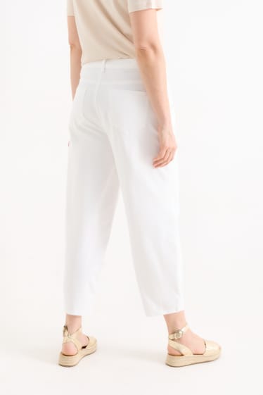 Damen - Stoffhose - Mid Waist - Tapered Fit - weiss