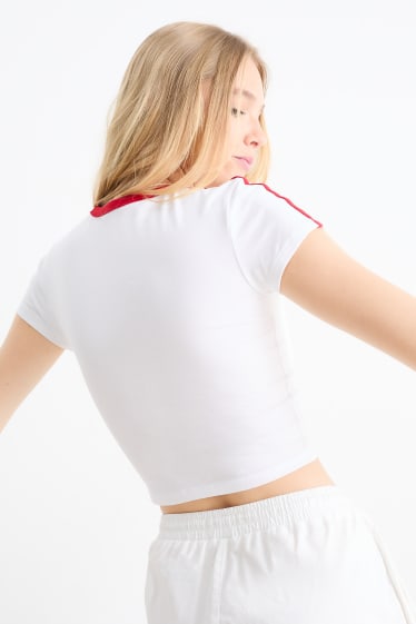 Joves - CLOCKHOUSE - samarreta crop de màniga curta - blanc