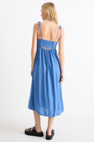 Femmes - Robe fendue - bleu foncé