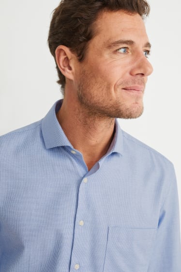 Herren - Businesshemd - Regular Fit - Cutaway - bügelleicht - hellblau