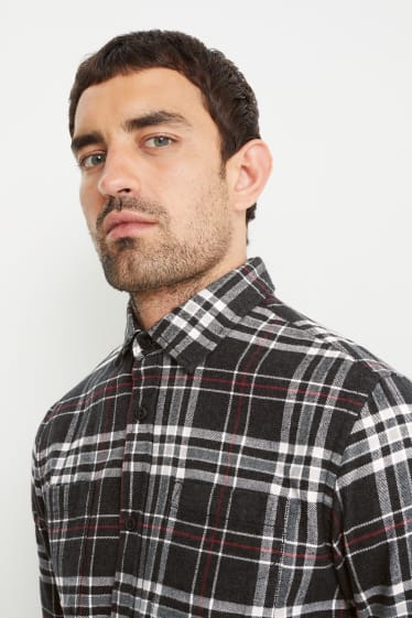Hommes - Chemise en flanelle - regular fit - col kent - à carreaux - noir