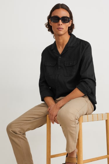 Home - Camisa - regular fit - coll solapa - mescla de lli - negre