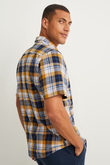 Uomo - Camicia - regular fit - collo all'italiana - a quadretti - giallo