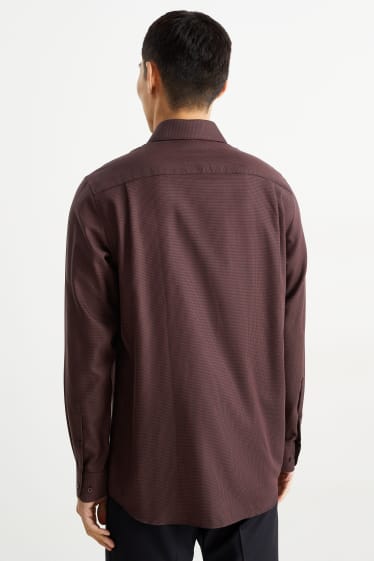 Hommes - Chemise de bureau - regular fit - col cutaway - facile à repasser - rouge foncé