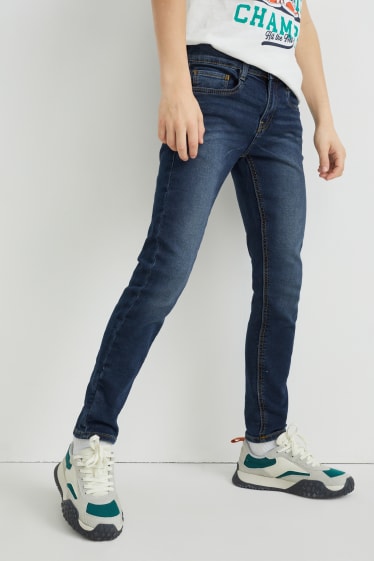 Kinderen: jongens - Slim jeans - jog denim - jeansblauw