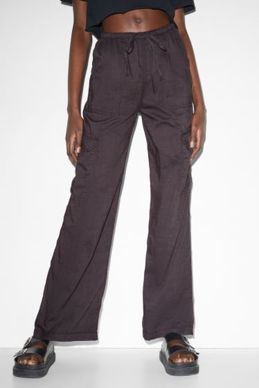 Dona - CLOCKHOUSE - pantalons cargo - mid waist - relaxed fit - gris fosc
