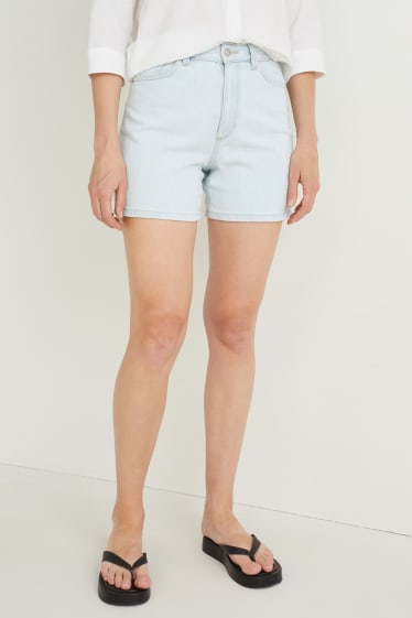 Damen - Jeans-Shorts - High Waist - helljeansblau