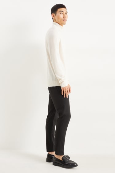 Home - Xinos - tapered fit - negre