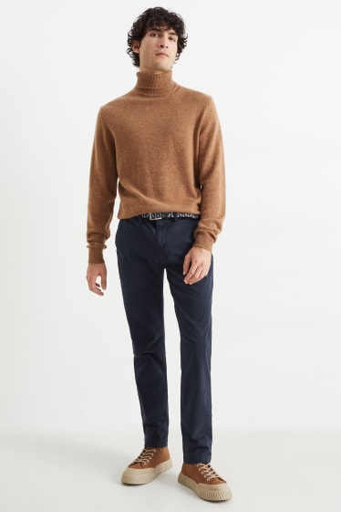 Bărbați - Chino cu curea - regular fit - albastru închis