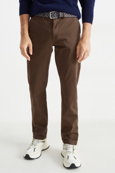 Herren - Chino mit Gürtel - Regular Fit - dunkelbraun
