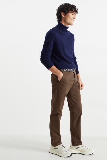 Herren - Chino mit Gürtel - Regular Fit - dunkelbraun