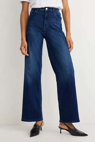 Women - Wide leg jeans - high waist - blue denim