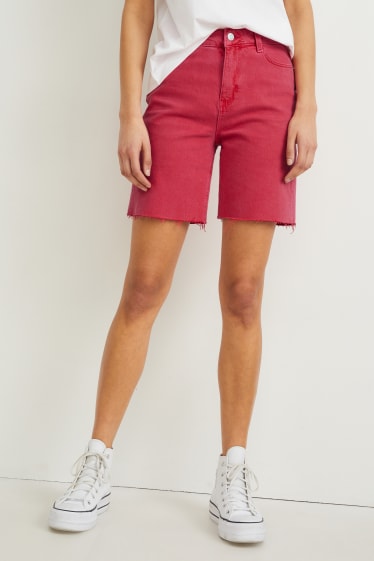 Women - Denim Bermuda shorts - high waist - LYCRA® - pink