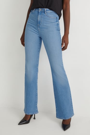 Damen - Flared Jeans - High Waist - helljeansblau