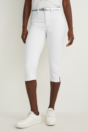 Damen - Capri Jeans mit Gürtel - Mid Waist - Slim Fit - weiss