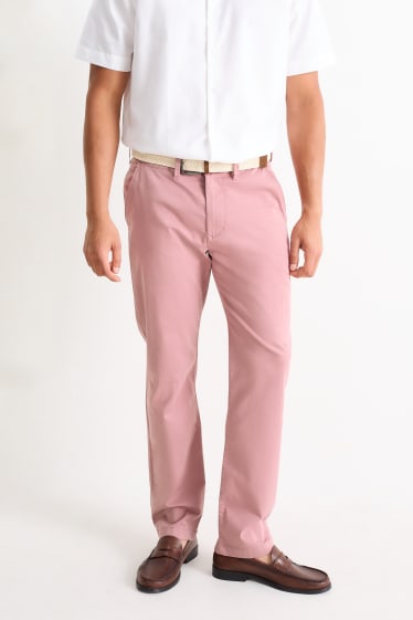 Pánské - Kalhoty chino s páskem - regular fit - tmavě růžová