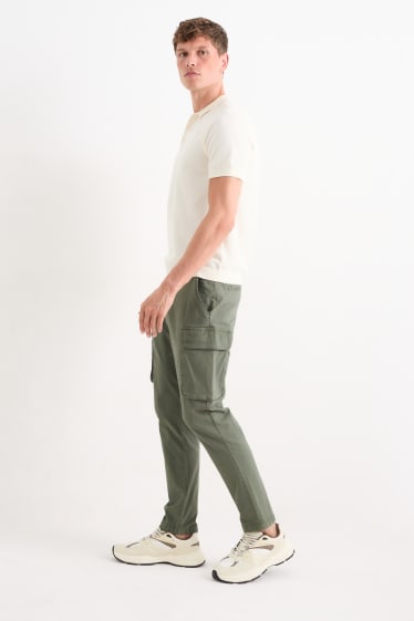 Hombre - Pantalón cargo - regular fit - verde