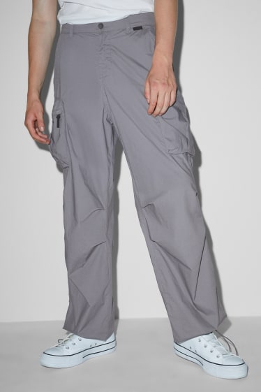 Hommes - Pantalon cargo - coupe relax - gris foncé