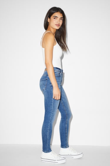 Damen - CLOCKHOUSE - Skinny Jeans - Mid Waist - Push-up-Effekt - jeansblau