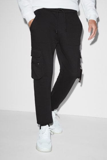Men - Cargo joggers - black