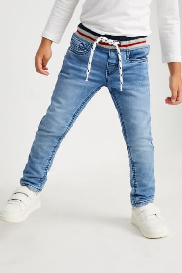 Kinder Buben - Slim Jeans - Thermojeans - Jog Denim - LYCRA® - helljeansblau