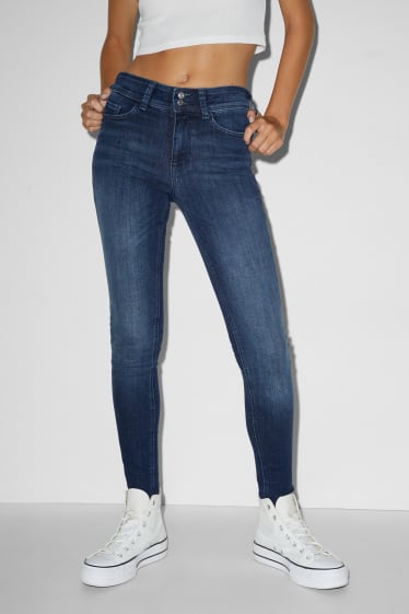 Dames - CLOCKHOUSE - skinny jeans - mid waist - push-up effect - jeansblauw