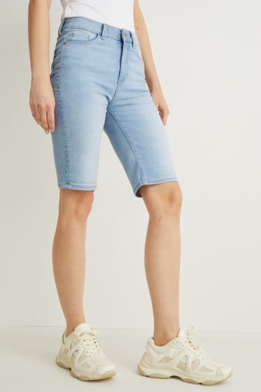 Damen - Jeans-Bermudas - Mid Waist - LYCRA® - helljeansblau