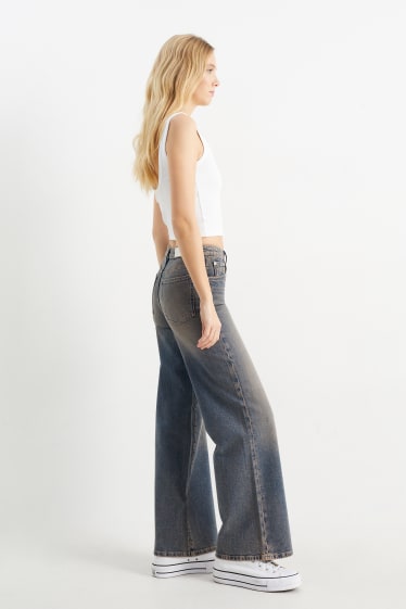 Women - Wide leg jeans - mid-rise waist - denim-brown
