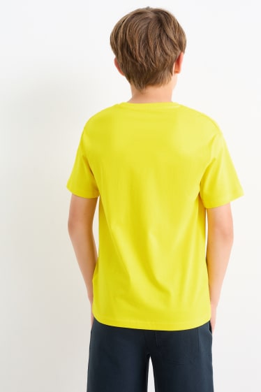 Kinder - Fußballschuhe - Kurzarmshirt - gelb
