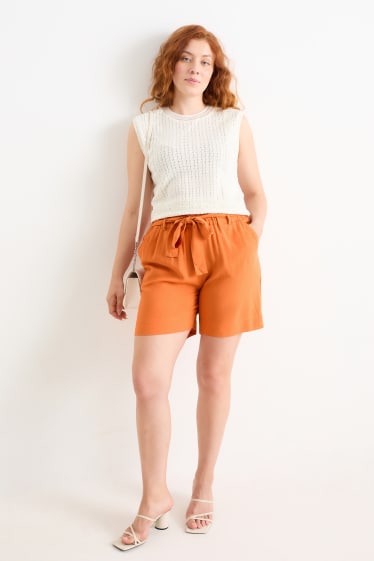 Women - Shorts - mid-rise waist - dark orange