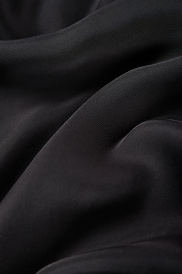 Women - Satin skirt - black