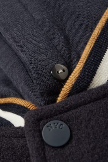Kinderen: jongens - Fleece collegejas met capuchon - blauw / beige