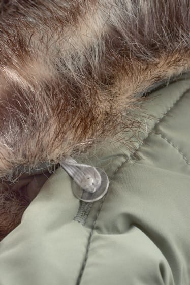 Baby Jungen - Baby-Steppjacke mit Kapuze und Kunstfellbesatz - hellgrün