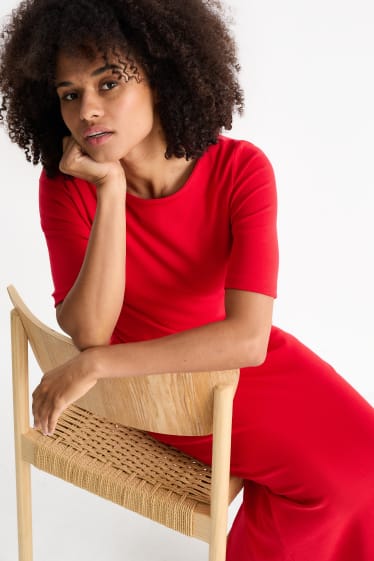 Damen - Figurbetontes Kleid - rot