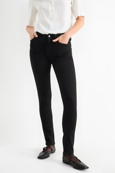 Femei - Slim jeans - talie medie - negru