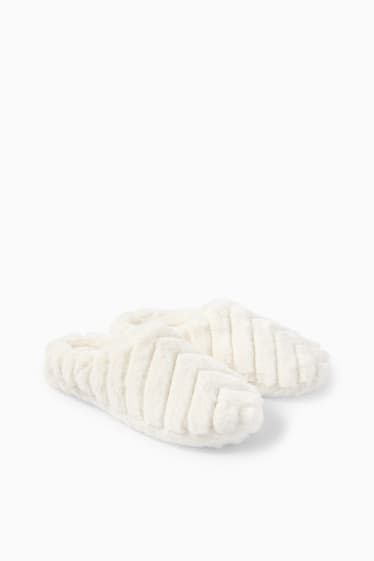 Dona - Sabatilles de casa - beix clar