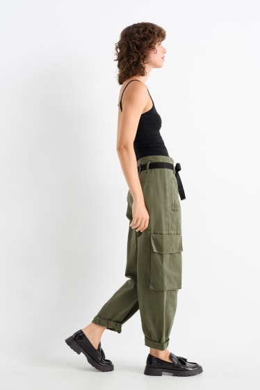 Femmes - Pantalon cargo - high waist - tapered fit - vert