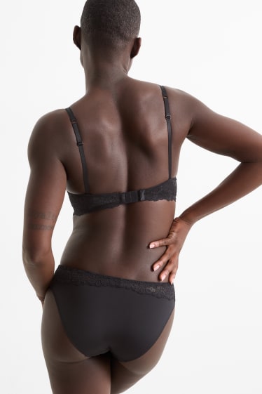 Women - Non-wired bra - padded - black