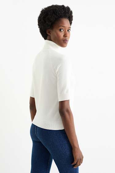Femmes - Pullover à col roulé - blanc