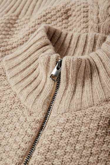 Heren - Vest - wolmix - kabelpatroon - licht beige