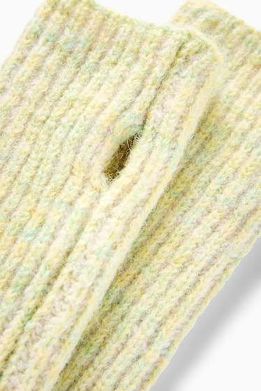 Donna - Scaldapolsi in maglia - a coste - verde chiaro