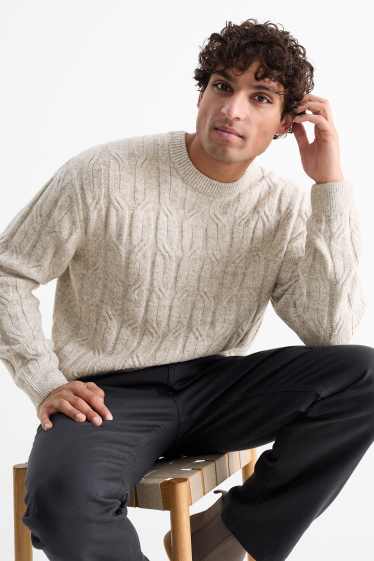 Herren - Pullover - Zopfmuster - hellbeige