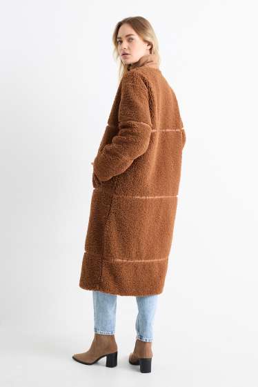 Femei - Palton de pluș - maro