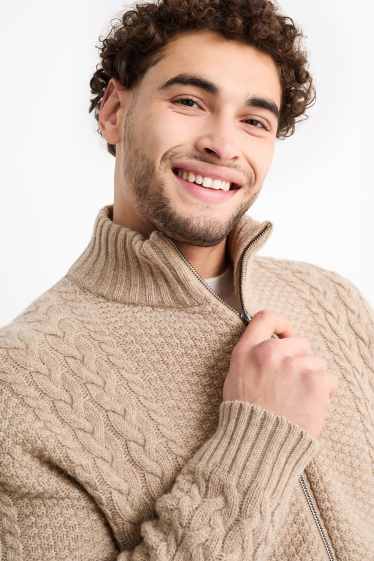 Heren - Vest - wolmix - kabelpatroon - licht beige