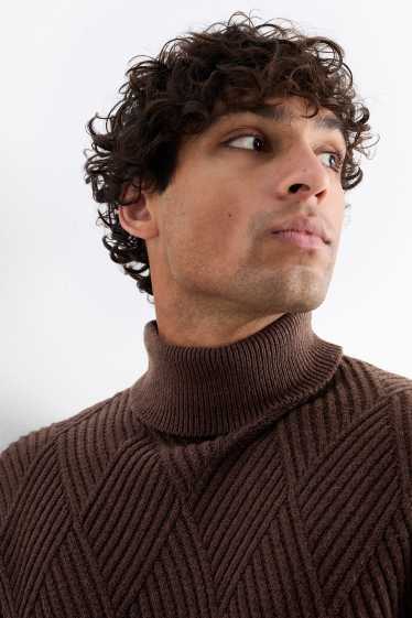 Hommes - Pull à col roulé - texturé - marron foncé