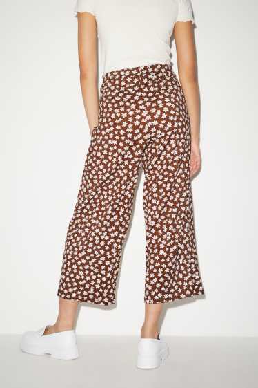 Femei - CLOCKHOUSE - pantaloni culotte - cu flori - maro