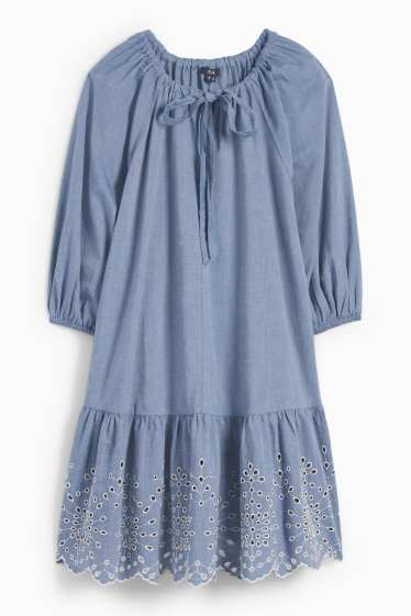Femei - Rochie în A - broderie englezească - albastru