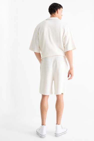 Heren - Short - met structuur - wit